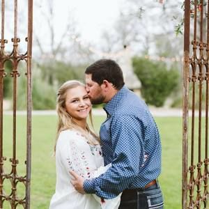 Meet your Posher, Casey